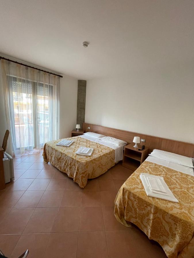 Hotel Leuco' Martinsicuro Exteriér fotografie